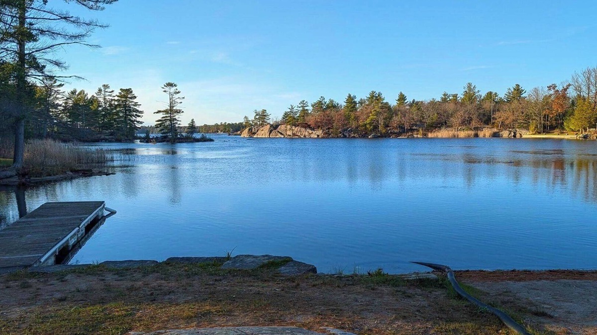 Trent Lakes Cottage | Buckhorn's Angelfire Resort