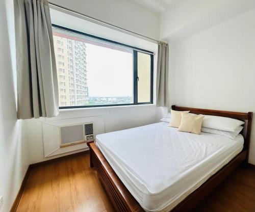 Kapitolyo Apartment | Budget Accommodation at Ace Suites by the Famous Indoor Water Spa
