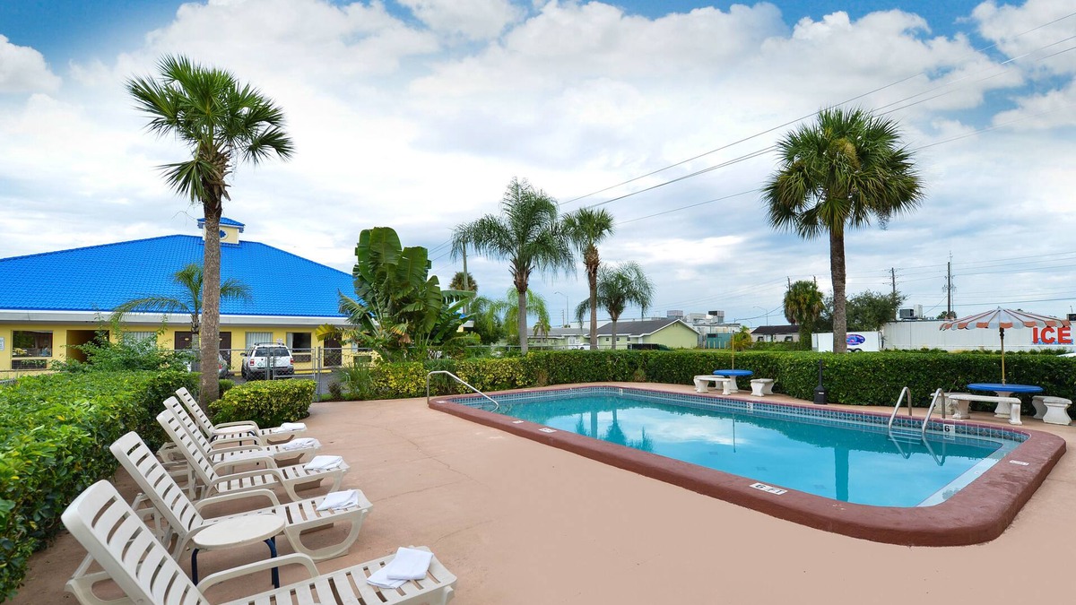 Okeechobee Hotel | Budget Inn Okeechobee