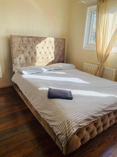 Crofton Park House | Budget Rooms & Beds in London