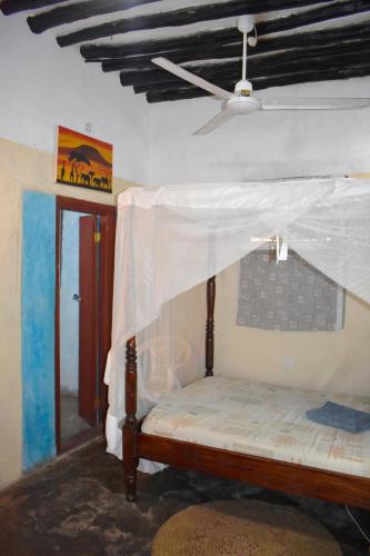 Lamu Bed & Breakfast | Budget self-contained room on the GROUND FLOOR at JamboHouse Lamu