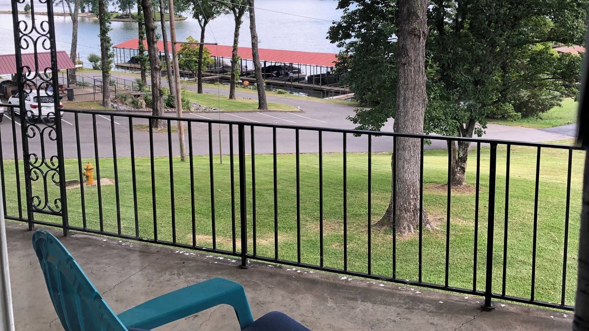 Hot Springs Condo | Buena Vista! Spectacular Sunrise Lake Views!