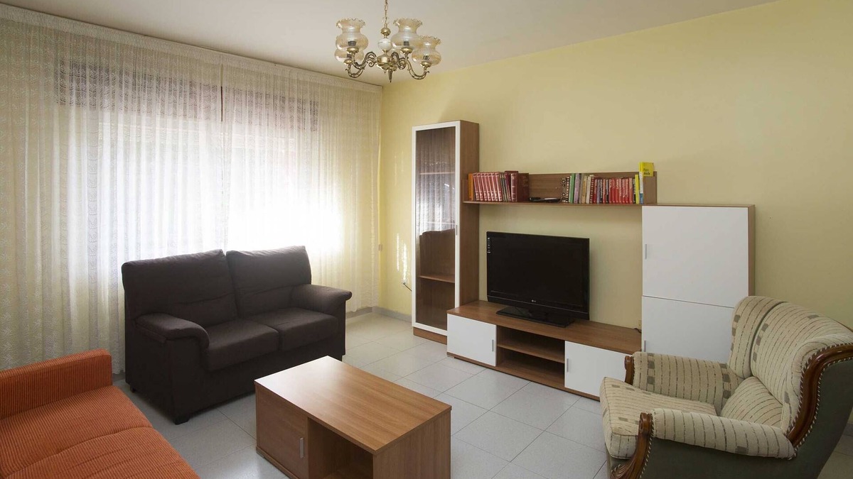 Bueu Apartment | Bueu: apartment/flat - 5 rooms - 4/7