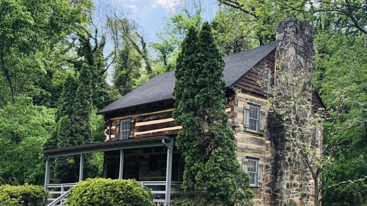 Luray Cabin | Buffalo Bill Cabin RPC