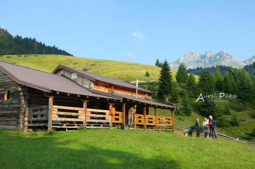 Pejë House | Bujtina Guesthouse Lojza