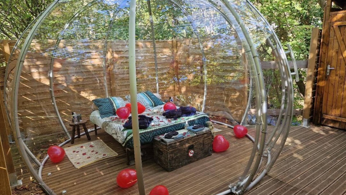 Saint-Pierre-Colamine RV Rental | Bulle Sous LES Etoiles