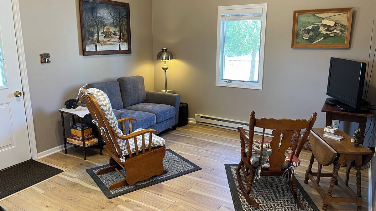 Evart Cabin | Bullfrog Bunkhouse 2-bedroom cabin near Evart at Hicks Lake
