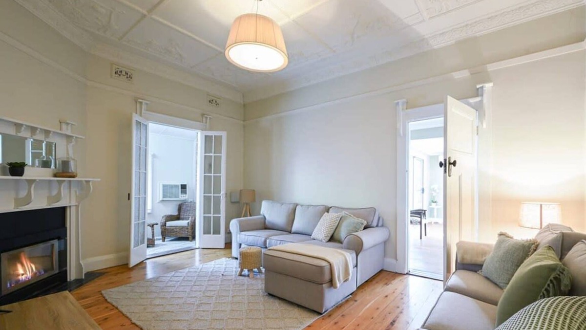 Dubbo House | Bultje Bliss - CBD Haven, 1920s Timeless Charm