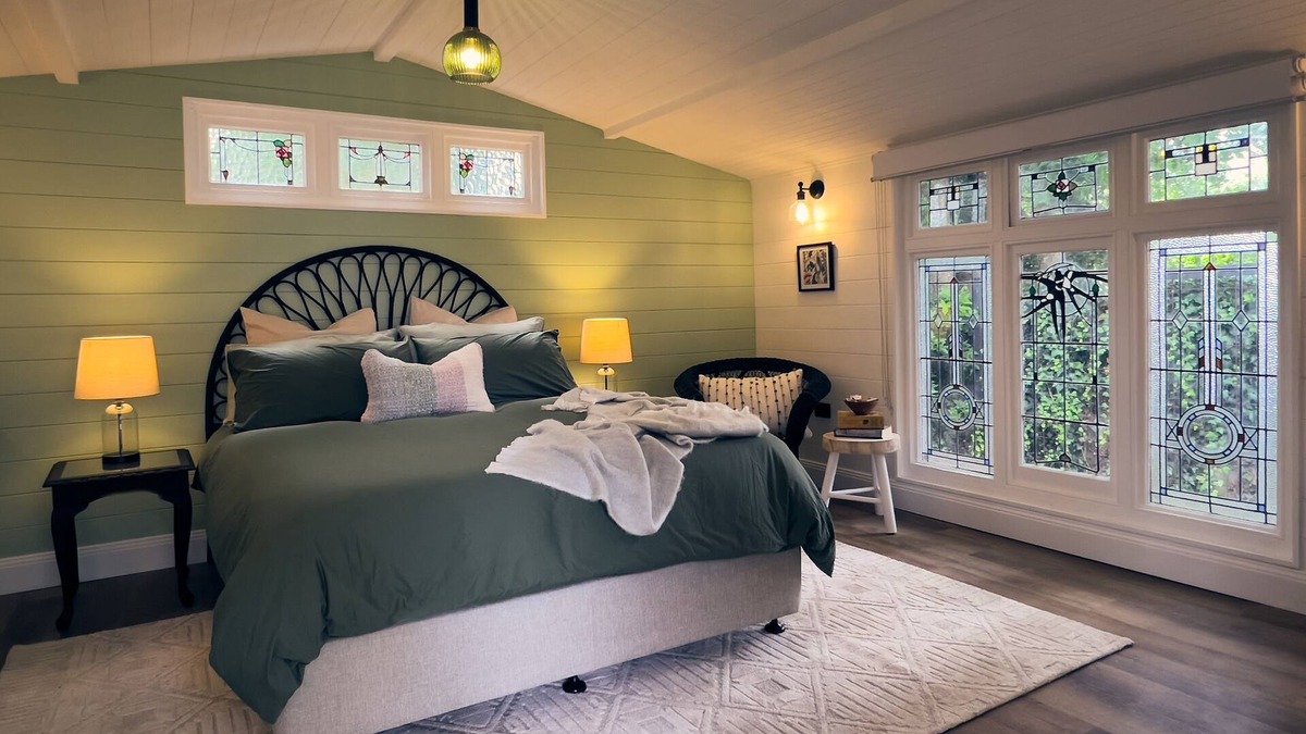 Bundanoon House | Bundanoon Garden Retreat, Stay at the bottom of the garden in Bundanoon.