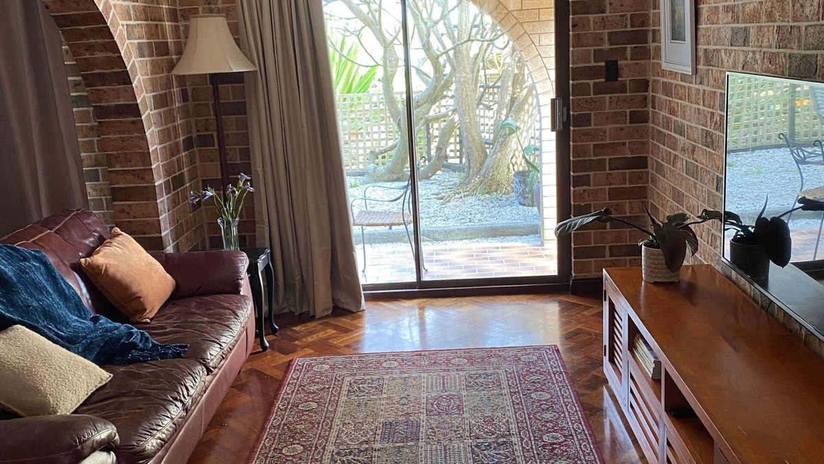 Bundeena Apartment | Bundeena Private Garden Apartment, close to beaches and national park.