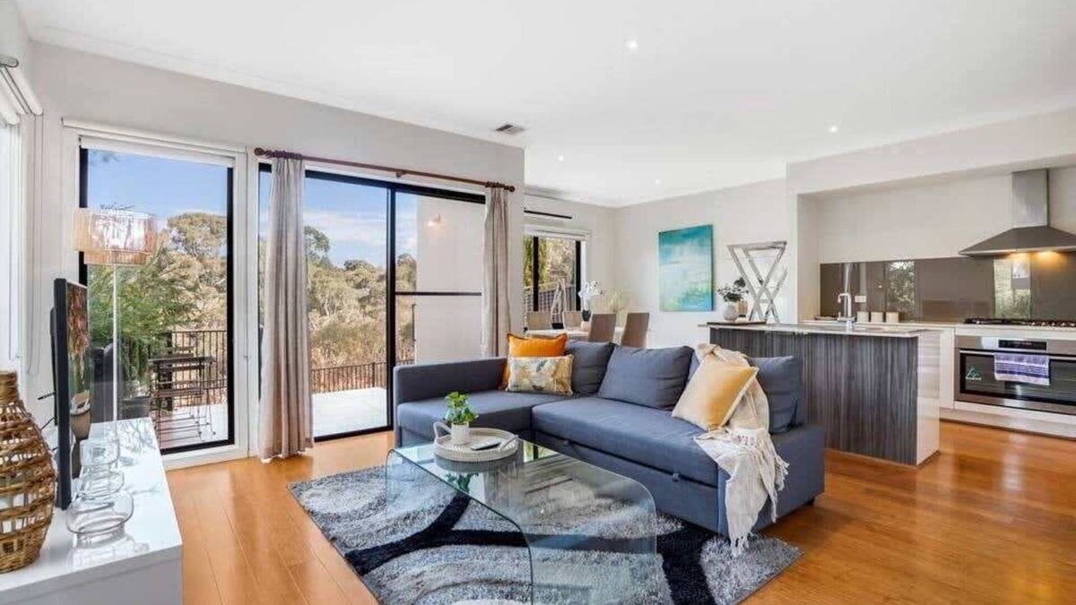 Bundoora House | Bundoora Family Home near Uni Hill