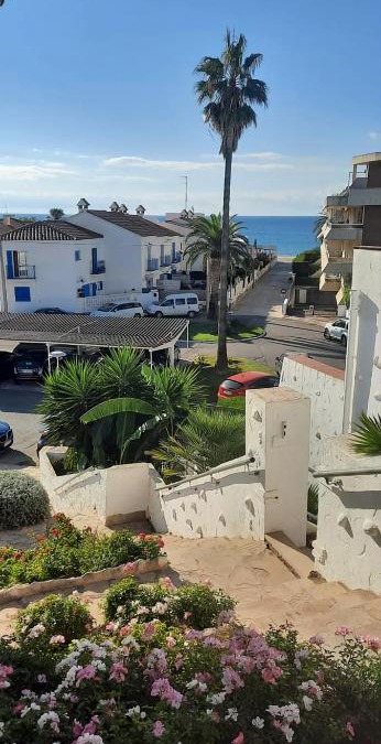Miami Platja House | Bungalow a 5 min de la playa caminando en zona tranquila para disfrutar del mar en Miami Playa