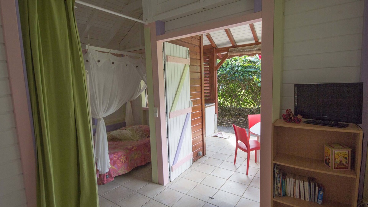 Petit-Bourg House | Bungalow at Anne-Marie and Jean-Michel's