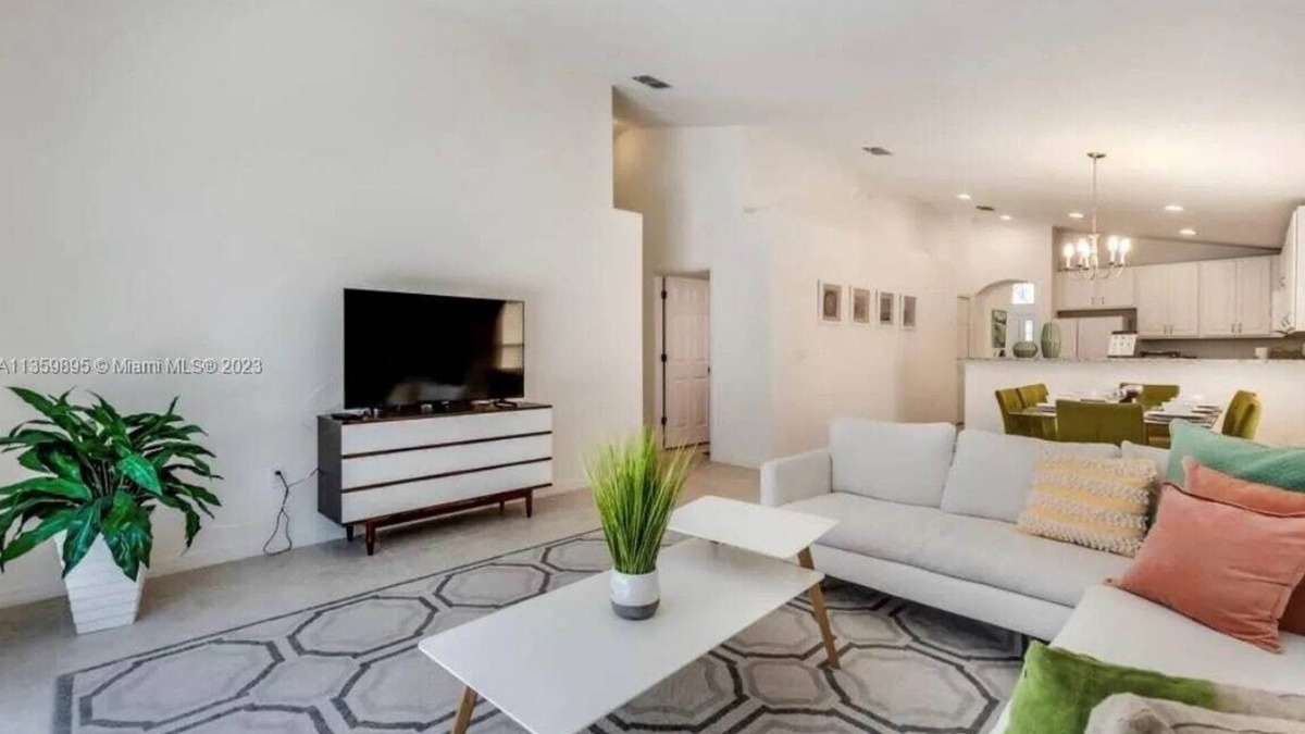 Watersong House | Bungalow at Watersong & pool #610