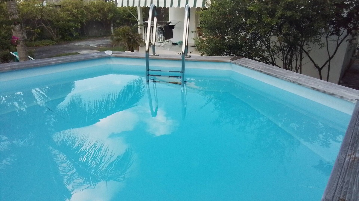Damencourt House | Bungalow f3 with pool