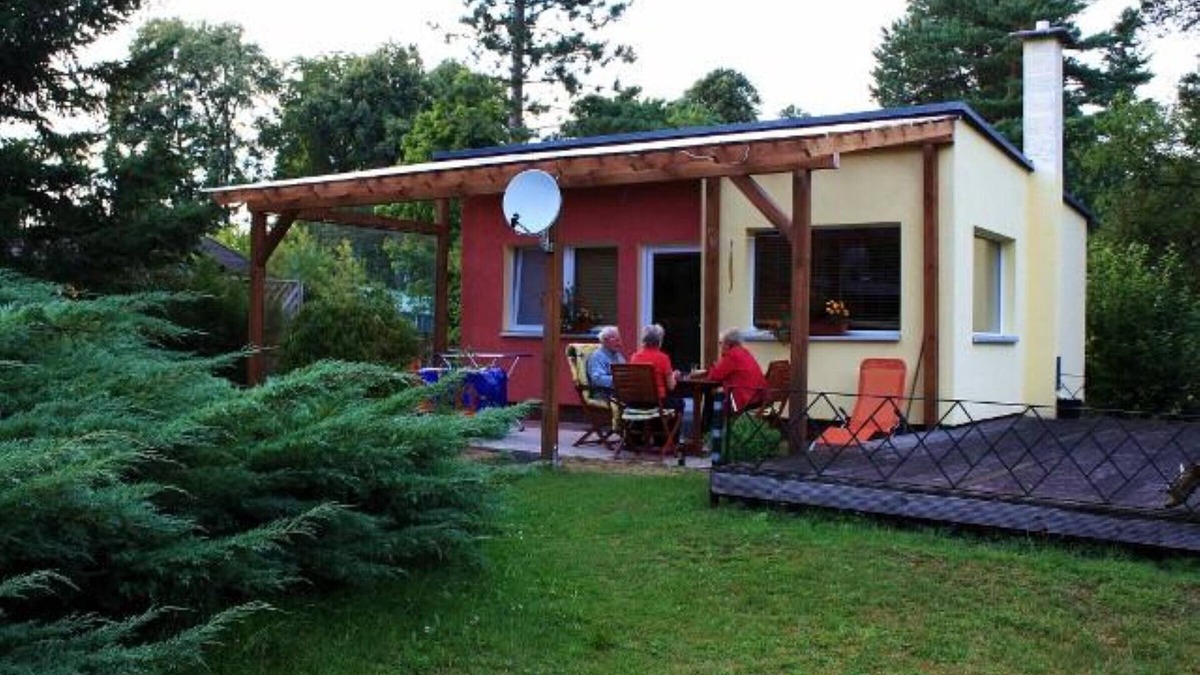 Oberhavel House | Bungalow for 2 + 1 pers. Stechlinsee/Neuglobsow, near-natural, meckl. Lake District