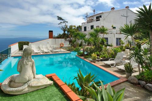 Canico Resort | Bungalow House Inmountain