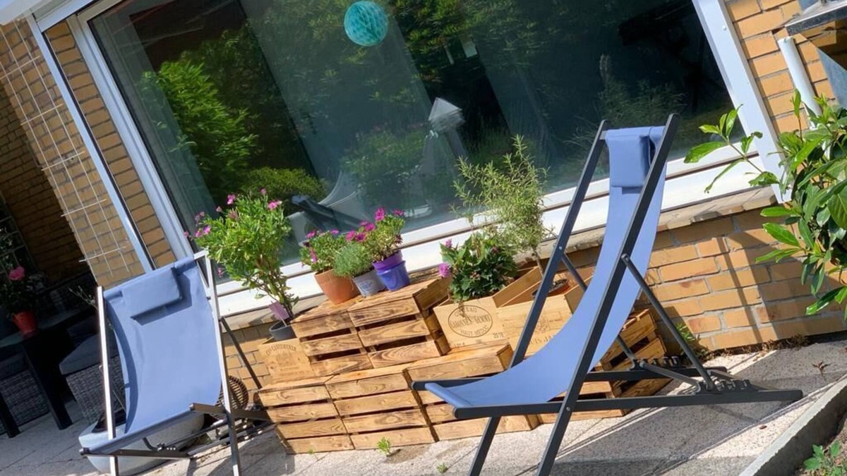 Quickborn House | Bungalow im Grünen bei Hamburg 4 Schlafzimmer 1 Wohnzimmer 2 Bäder 1 Wohnküche