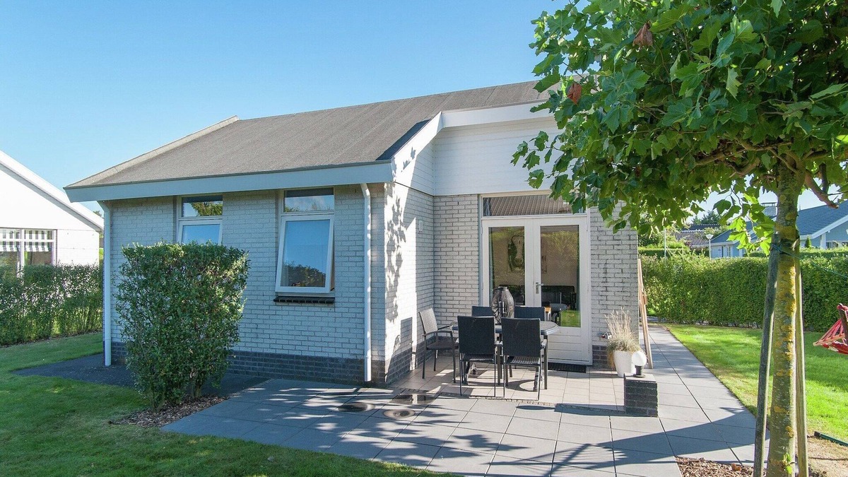 Municipality of Noordwijk House | Bungalow in South Holland near the Beach