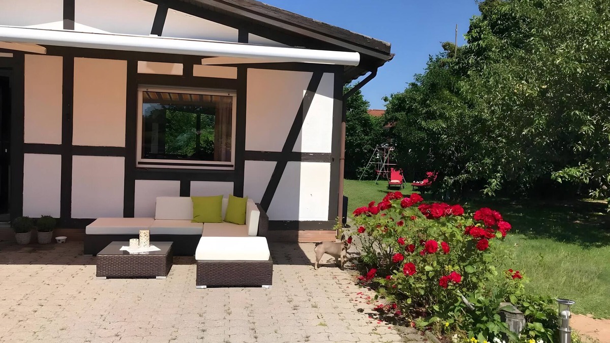 Scheid House | Bungalow 'Lili’s Auf Der Halbinsel' with Sea View, Private Terrace and Wi-Fi