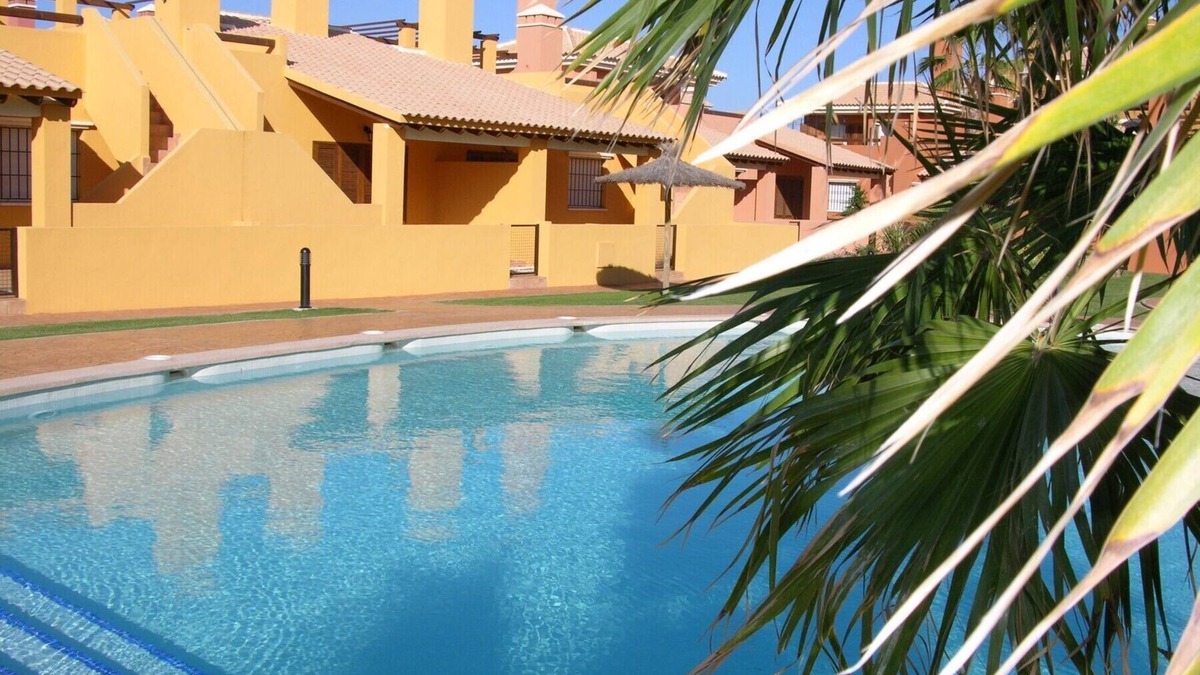 Mar de Cristal House | Bungalow w/private roof terrace and patio, free wifi, communal pool