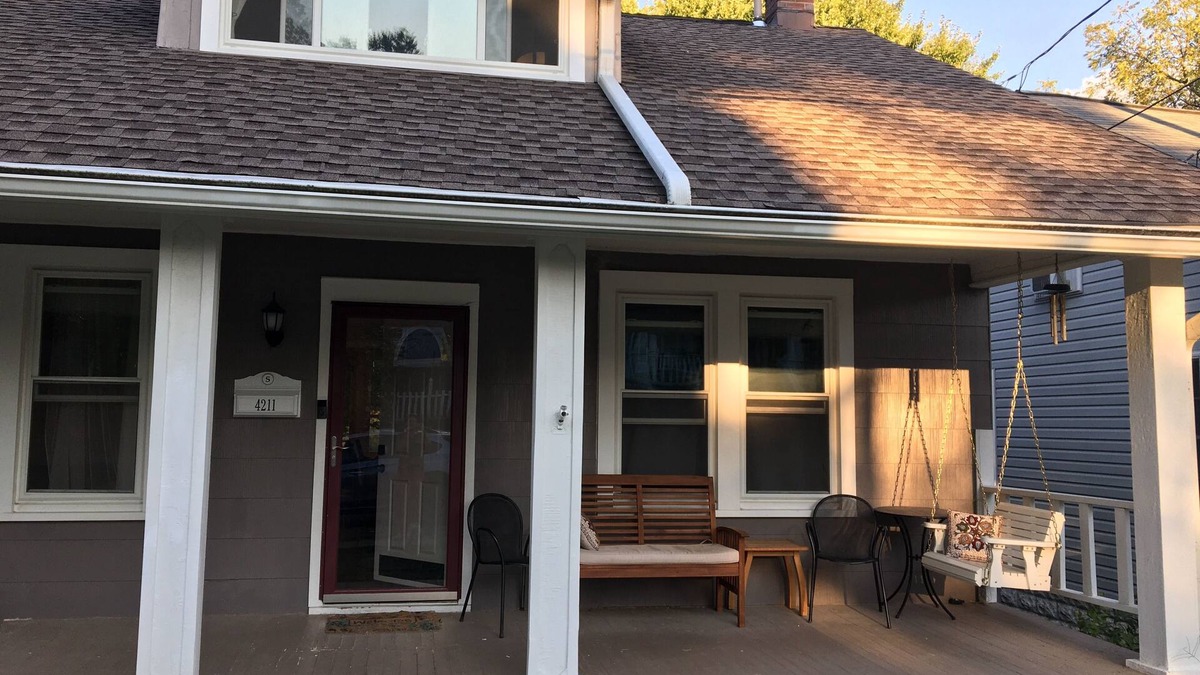 North Michigan Park House | Bungalow with 3 bedrooms 2 bath in quiet tree lined neighborhood