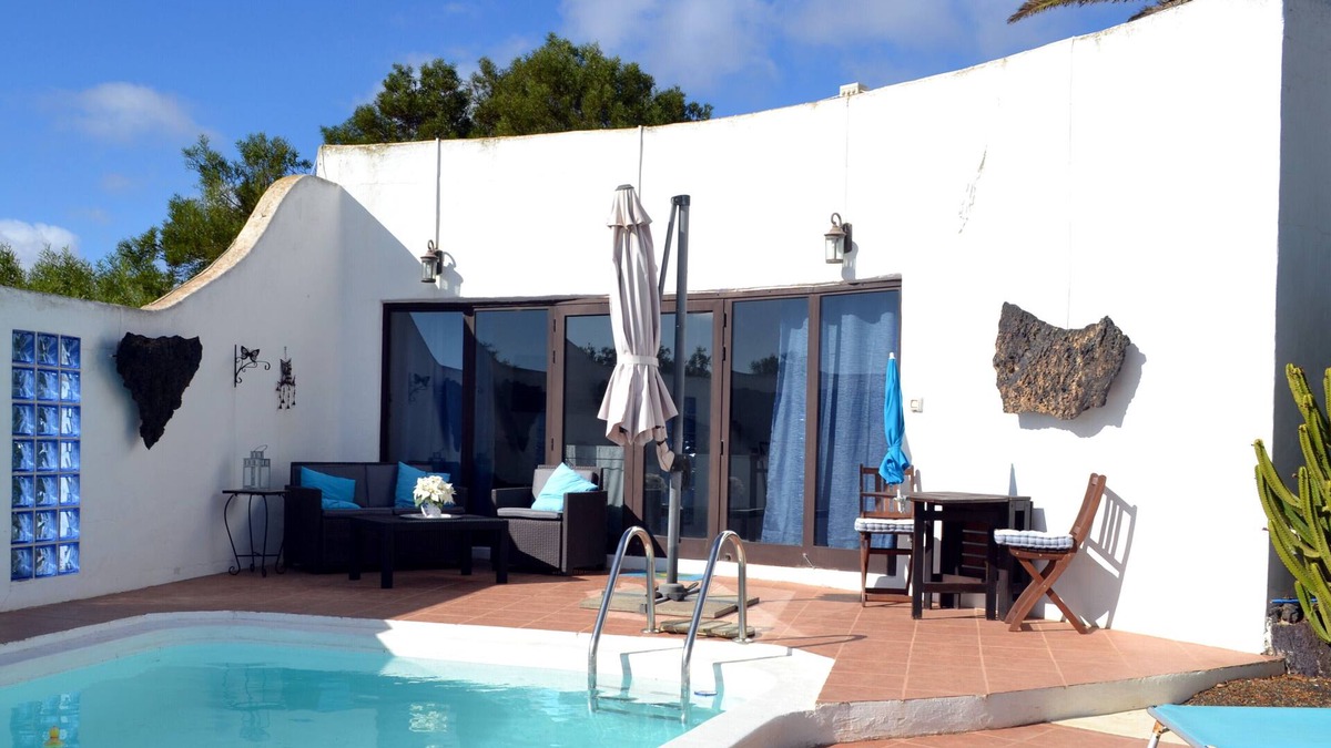 Las Cabreras House | Bungalow with private pool in private garden