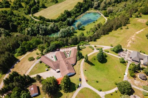 Catrnja Resort | Bungalows Korana - Campsite Korana