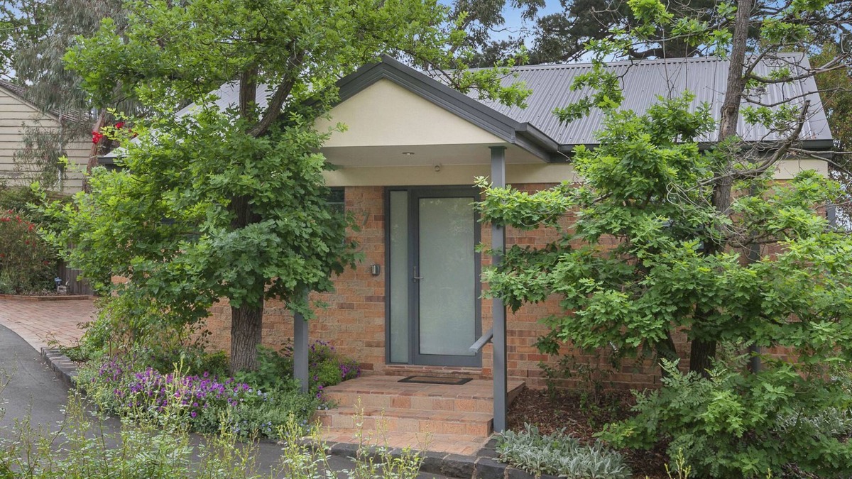 Croydon Villa | Bungunyah Apartments: Margriet