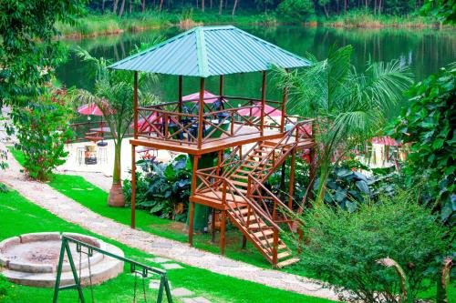 Kabale Resort | Bunyonyi Safaris Resort