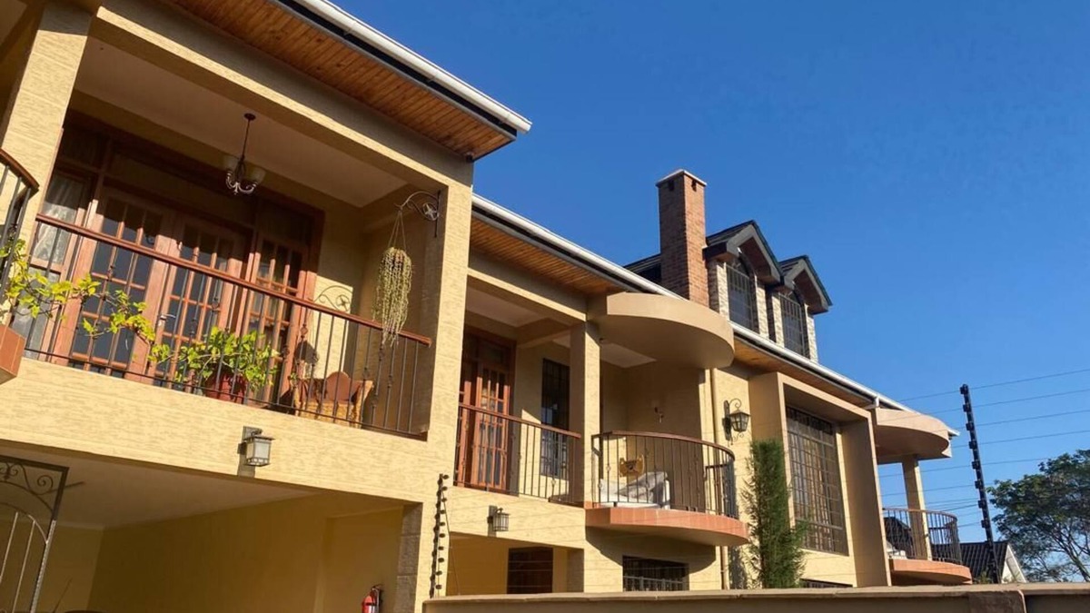 Arusha House | Burka Zone