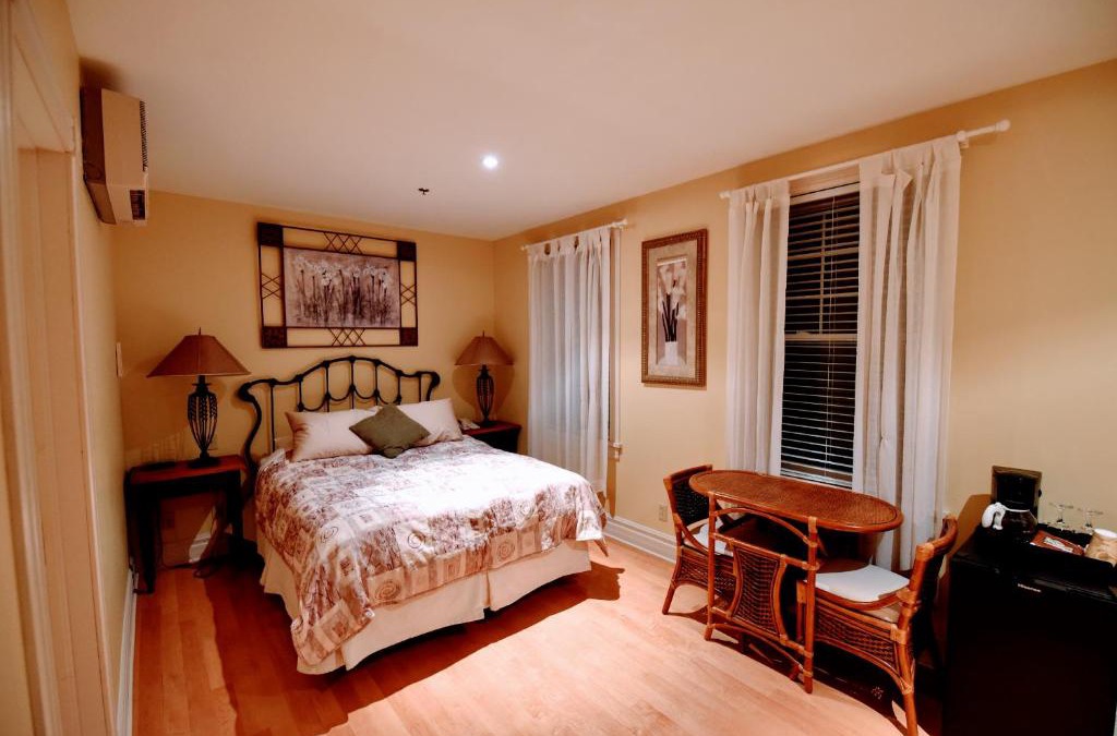 Burleigh Falls Hotel | Burleigh Falls Inn