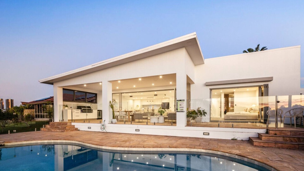 Burleigh Waters House | Burleigh Luxe Escape