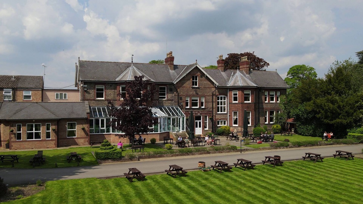 York Hotel | Burn Hall Hotel