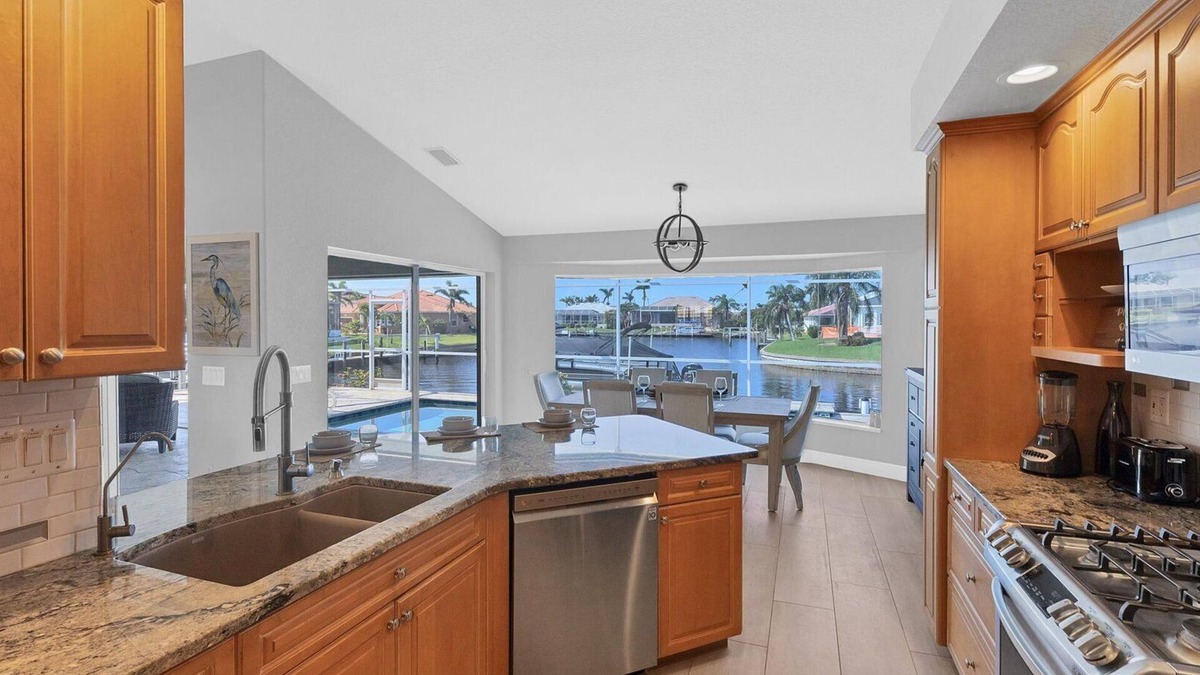 Burnt Store Isles House | Burnt Store Isles 3 Bedroom Saltwater Pool Den Canal