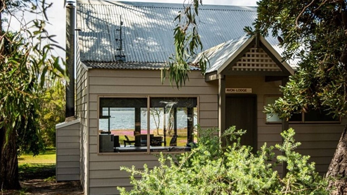Forge Creek Apartment | Burrabogie - 1 Nt(waterfront)