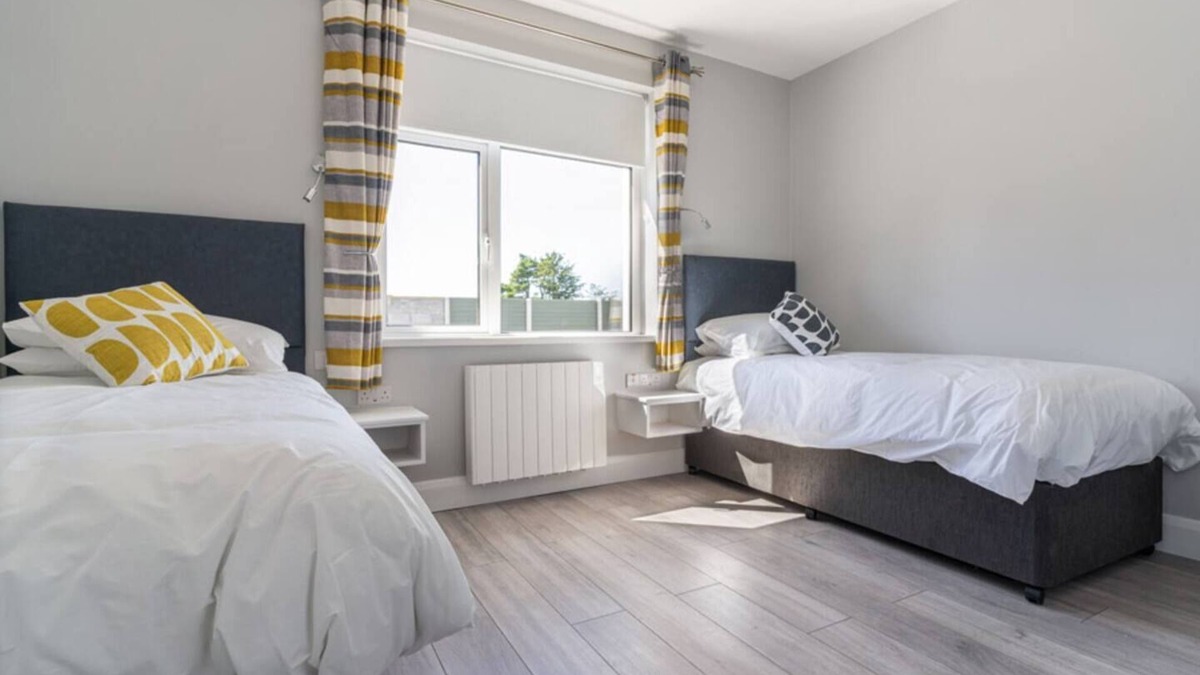 Tramore House | Burrows Lodge Guesthouse
