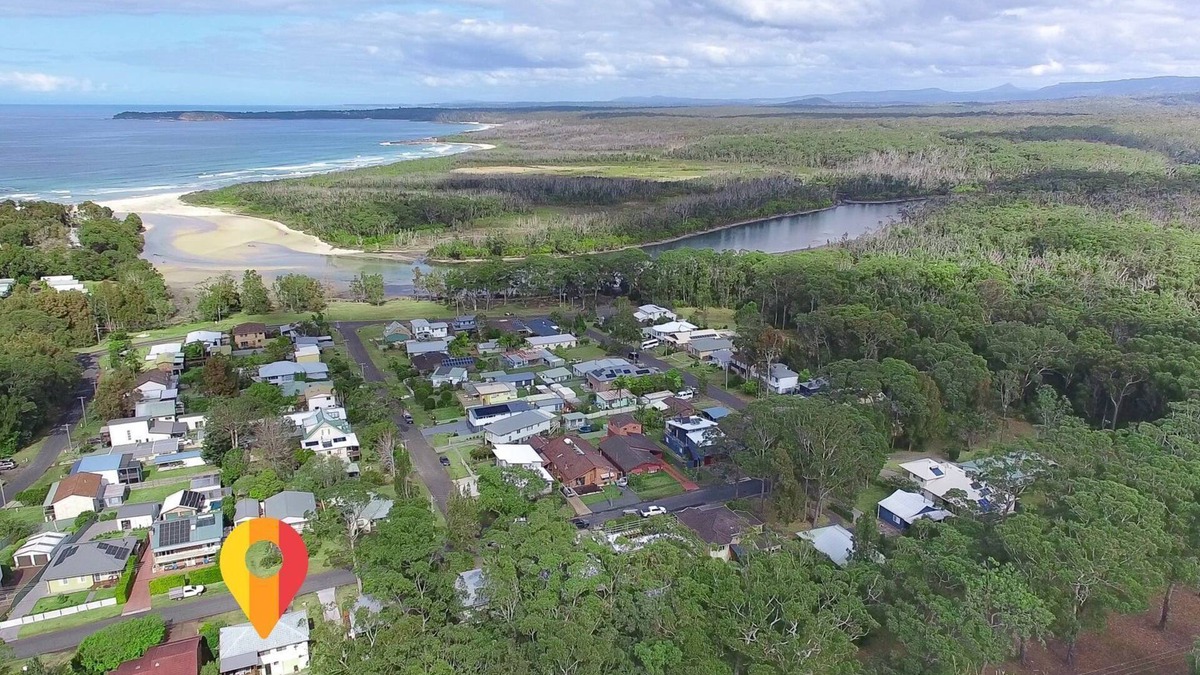 Berrara House | Bush 2 Beach in Berrara