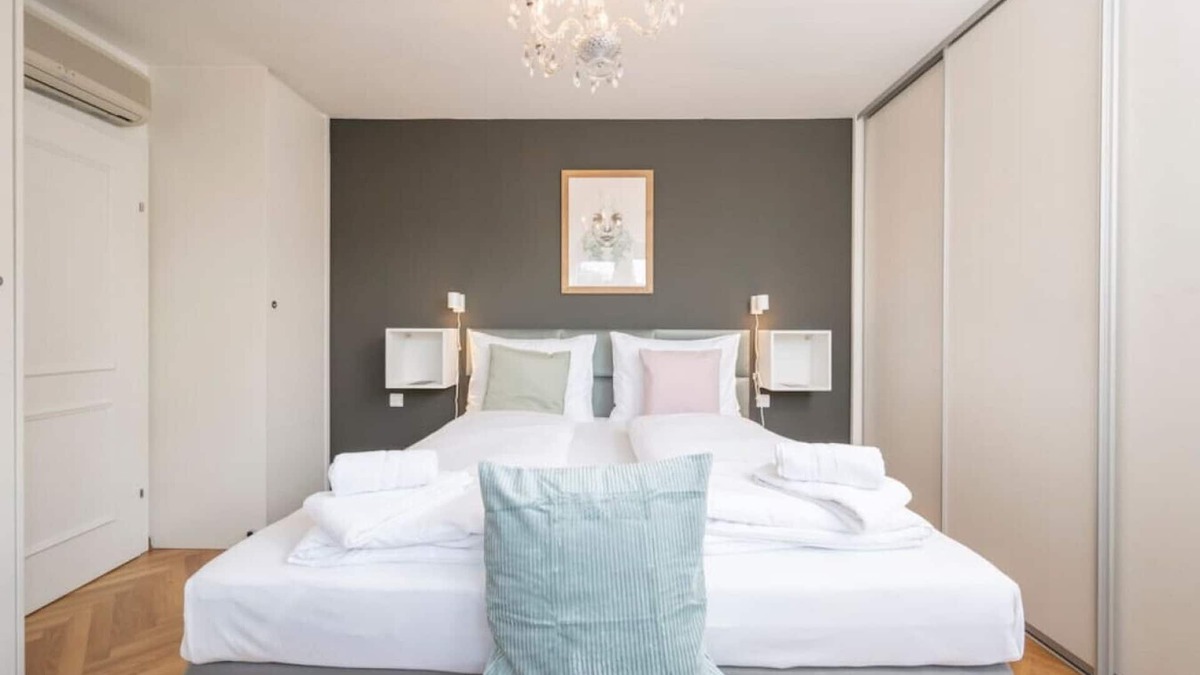 Innere Stadt Apartment | Business Rooftop Staatsoper