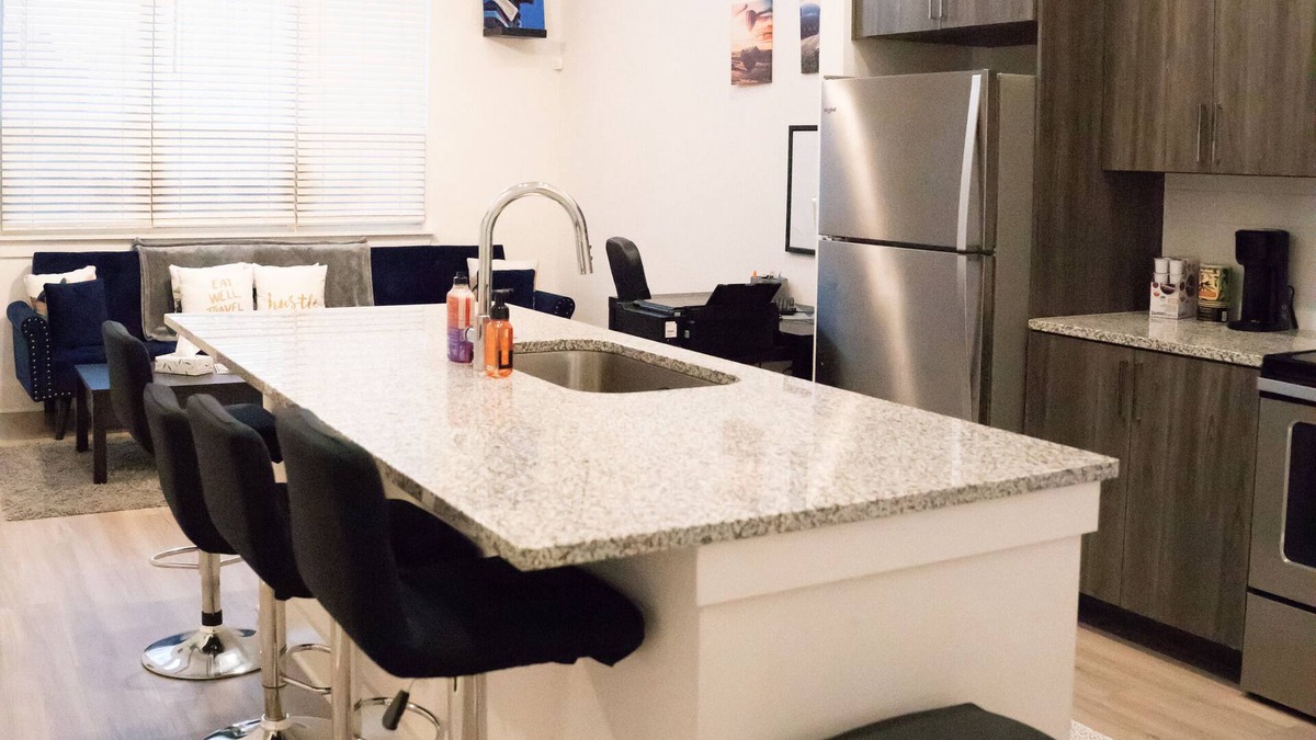Chosewood Park Condo | Business Savy Condo on BeltLine-near DT + Airport 15min away! (Grant Park)