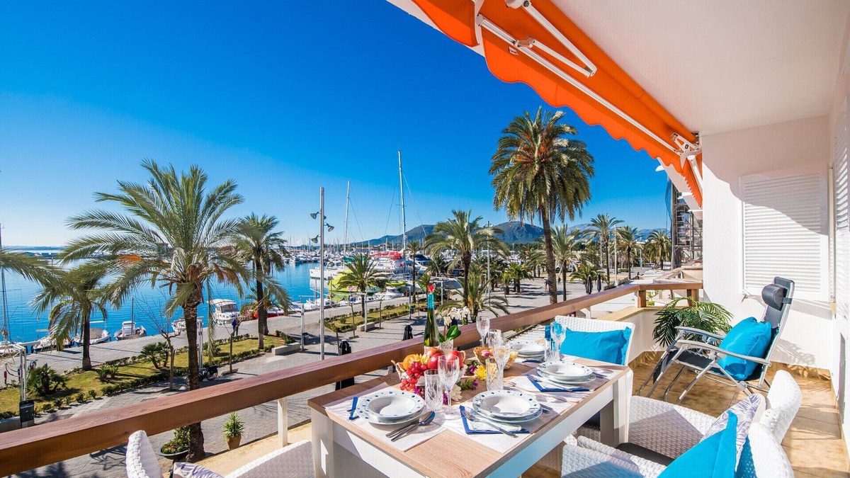 Alcudia Apartment | Butterfly apartment in front of the sea in Alcudia