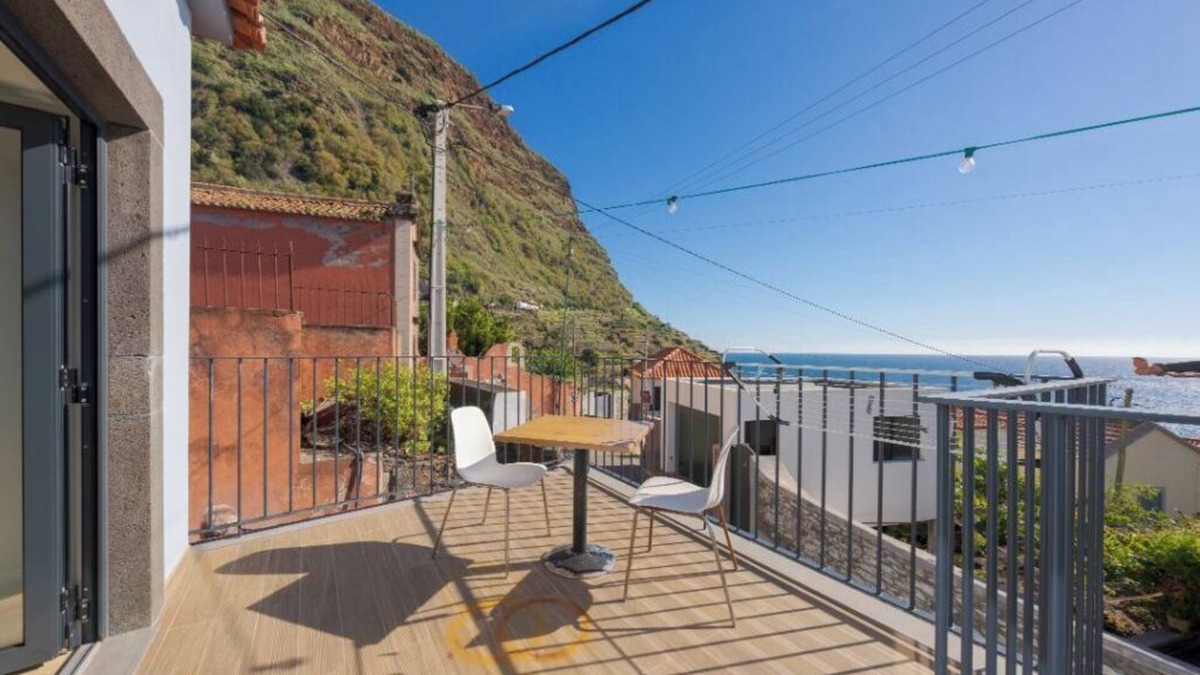 Jardim do Mar Apartment | Buzio Apartment in Jardim do Mar Beach