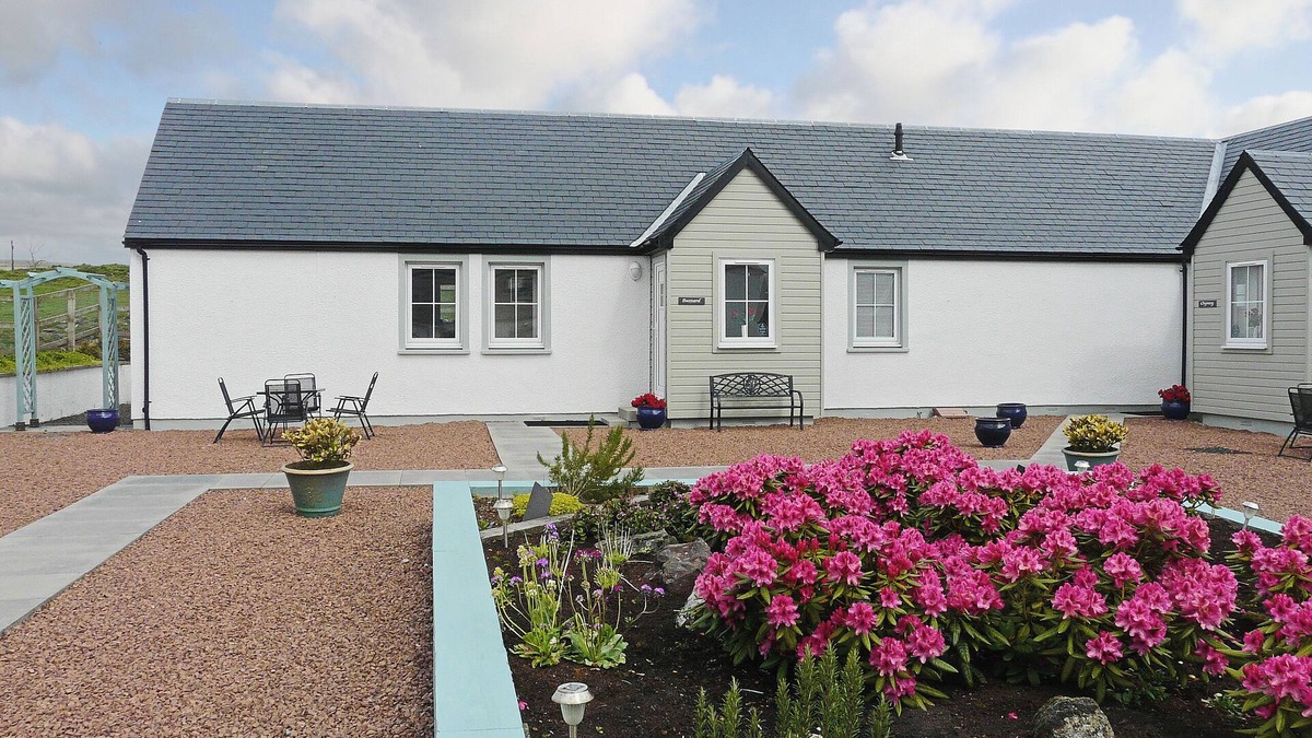 Fintry Cottage | Buzzard Cottage - 27940