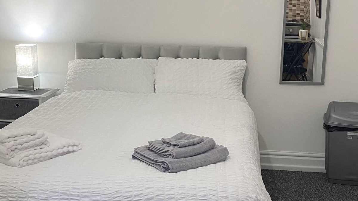 Huddersfield Apartment | Bvapartments-blackhouse F2