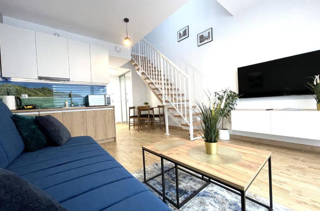 Psie Pole Apartment | By The River - Wroclaw City Center