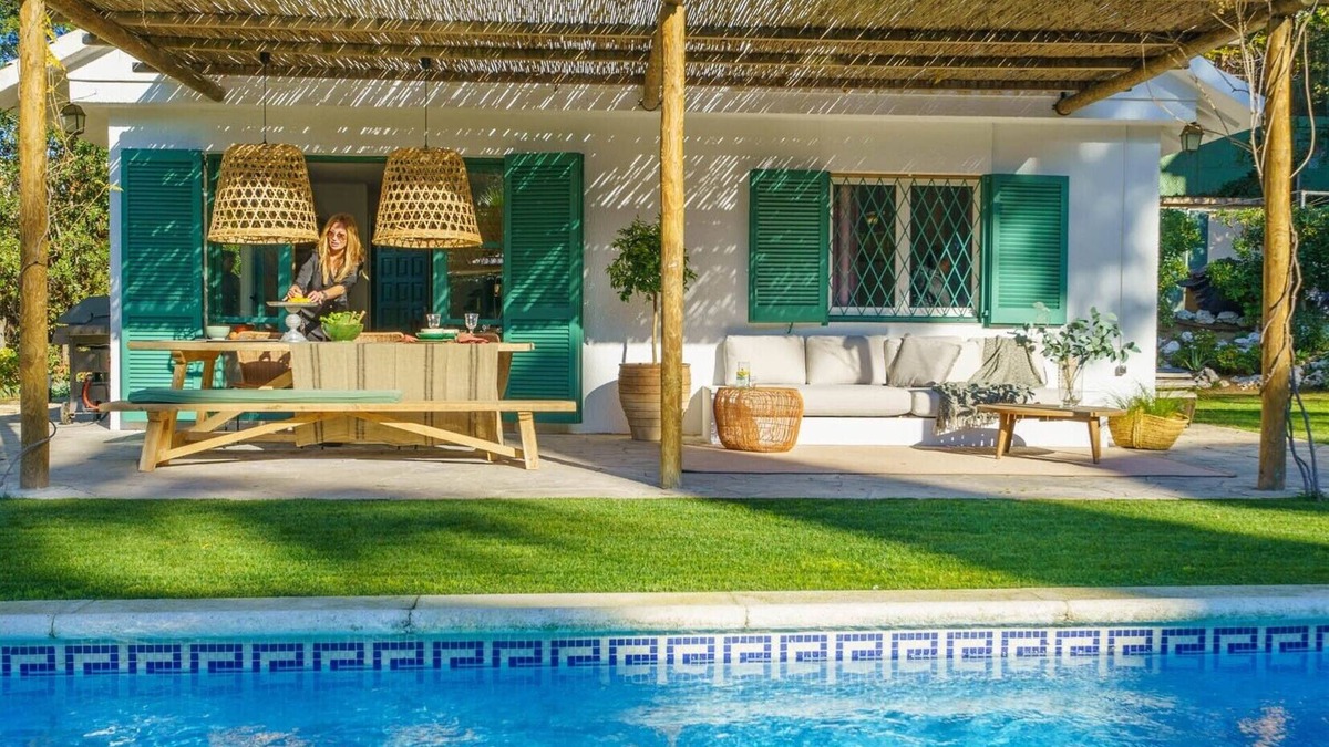 Lloret de Mar Villa | By The Sea Lux House - Great Swimming Pool in Fenals Beach