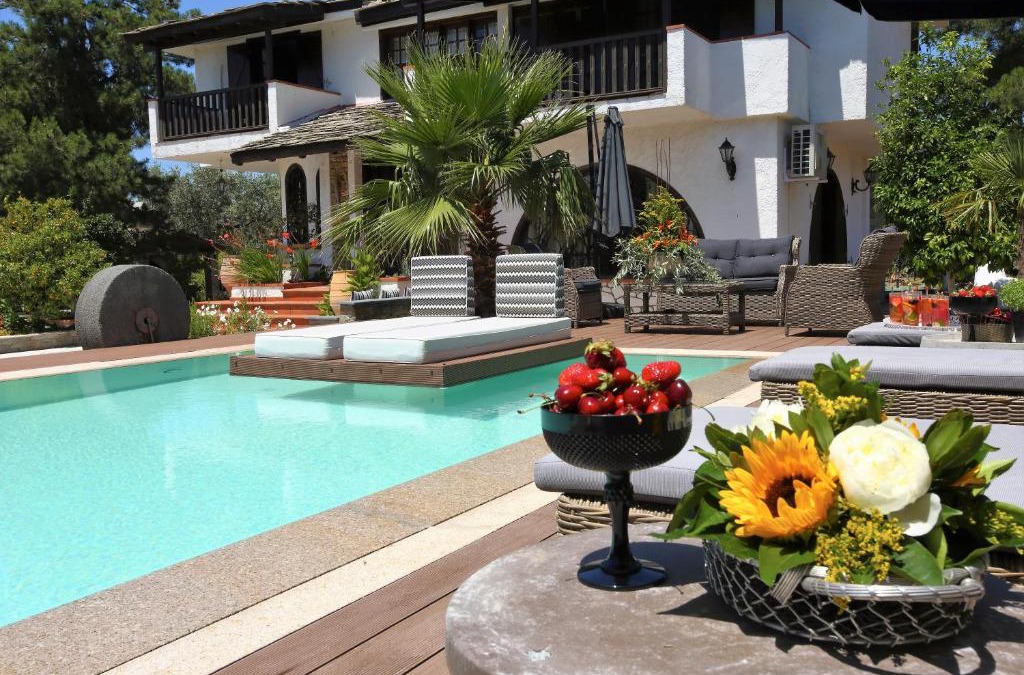 Megalos Prinos Villa | Byblos Luxury Villa