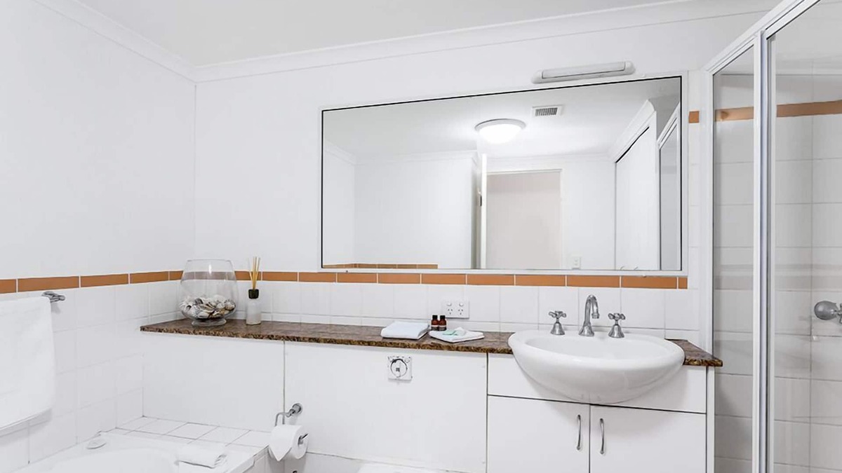 Byron Bay Apartment | Byron Bay Accom - 2/22 Paterson St - Solaris 2