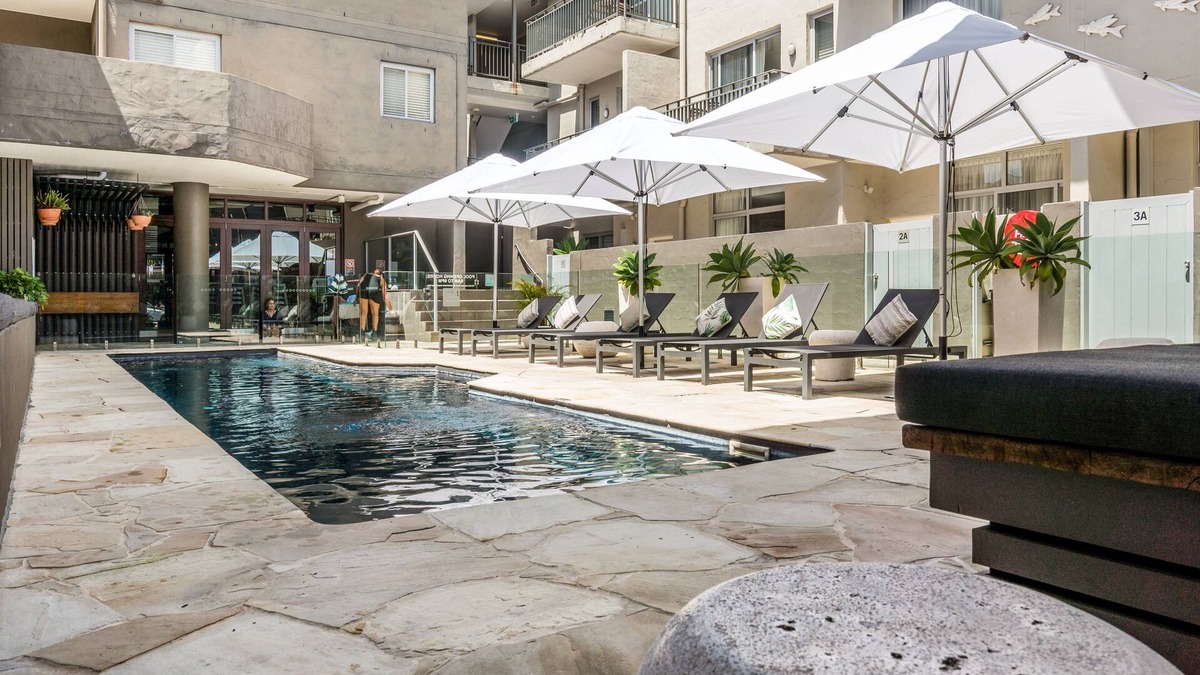 Byron Bay Hotel | Byron Bay Hotel & Apartments