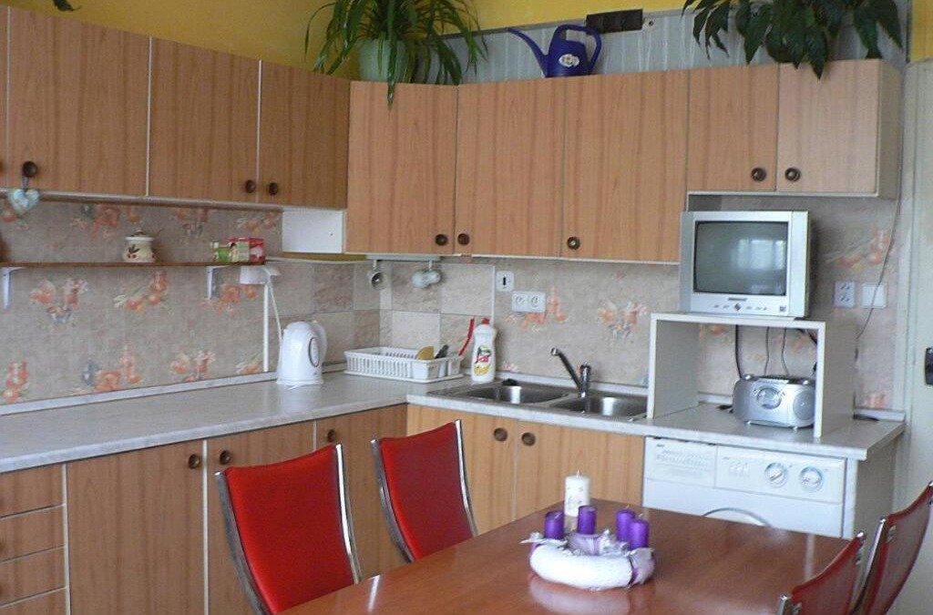 Pelhrimov Apartment | Bytová jednotka s 1+1 s parkováním před domem